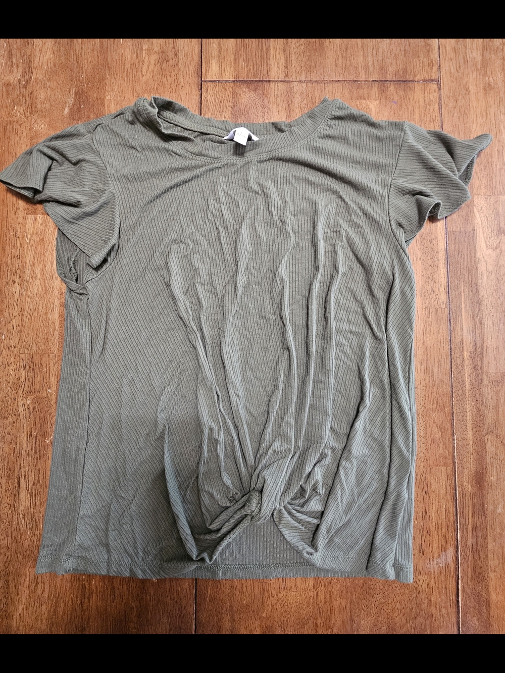Time and Tru Olive Ribbed Short Sleeve Knot Front Tee
